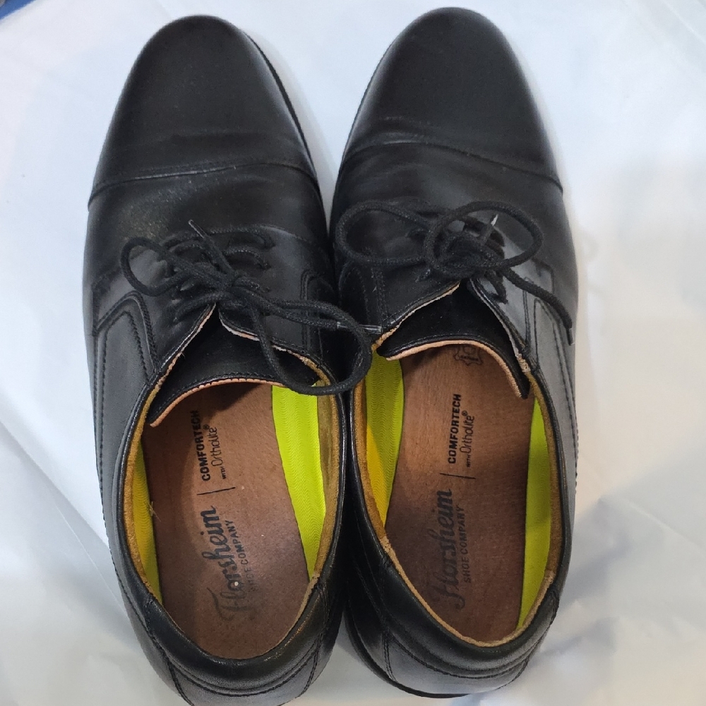 Florsheim Men's Classic Black Leather Derbys